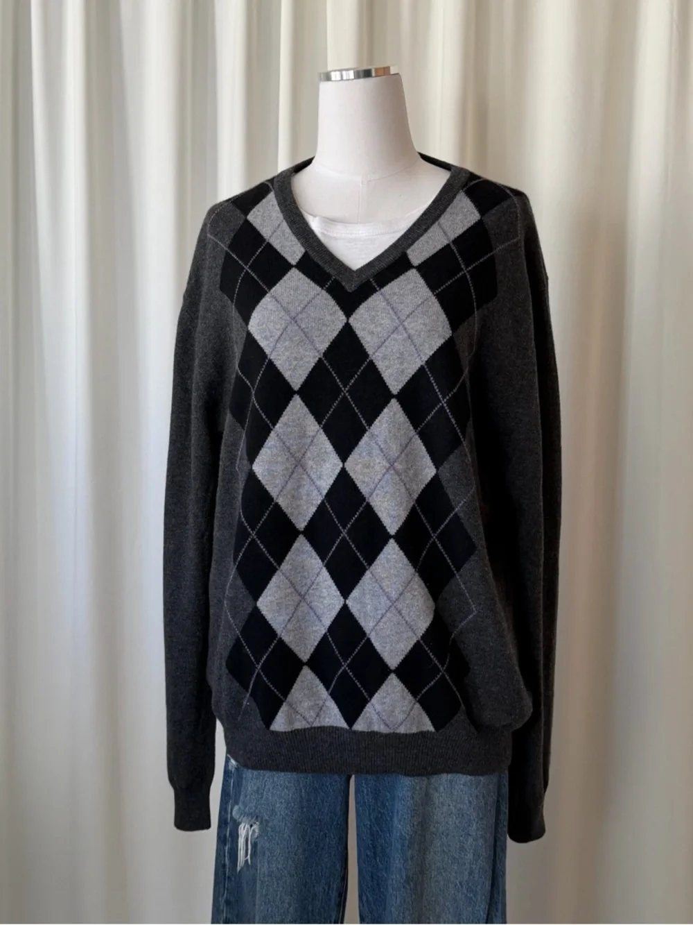 Joseph & Lyman 100% Cashmere Argyle V-Neck Sweater Gray Black Large. - Picture 2 of 12